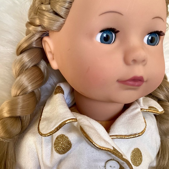Pottery Barn Kids Unicorn Götz Doll w/Pajamas Blonde Hair Blue Eyes 18” Doll - Picture 14 of 14
